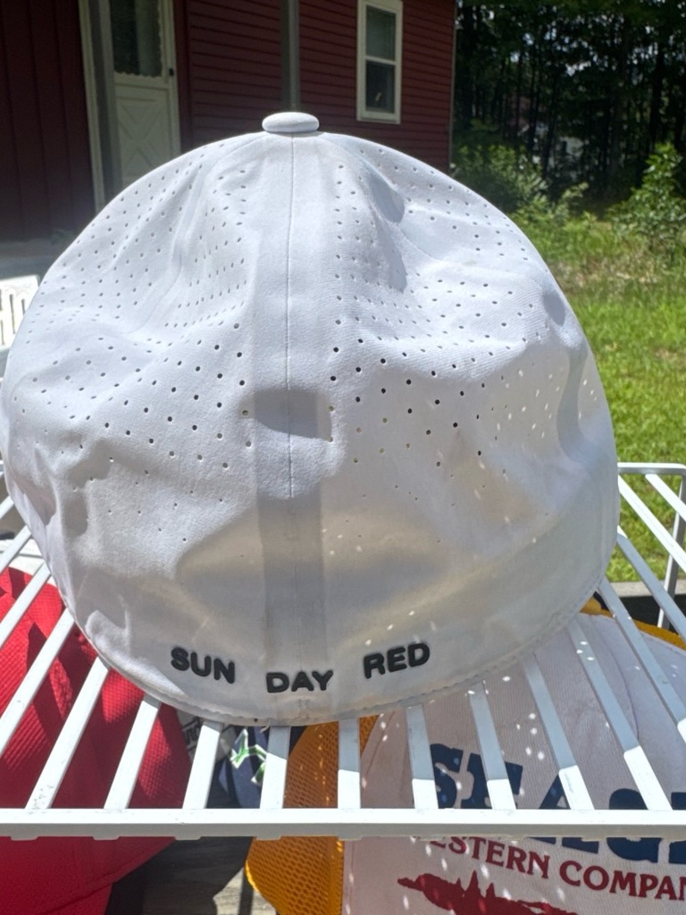 Sun day red golf hat - Picture 2 of 2